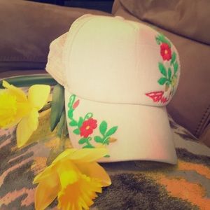 PRANA trucker HAT! Cream*orange, yellow flowers*~*